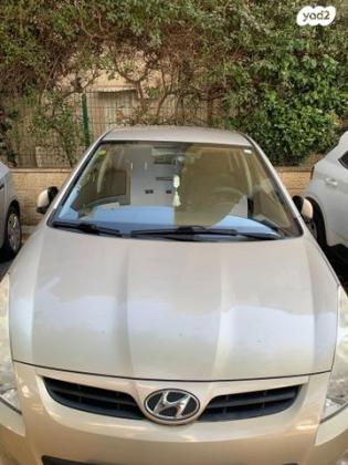 יונדאי i20 Inspire אוט' 1.4 (100 כ"ס) [2009-2015] בנזין 2011 למכירה בפתח תקווה