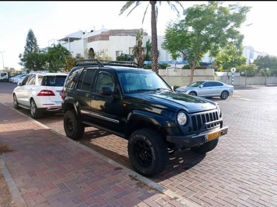 ג'יפ / Jeep ליברטי (עד 2013) 4X4 Limited אוט' דיזל 2.8 (163 כ''ס) דיזל 2005 למכירה באשדוד