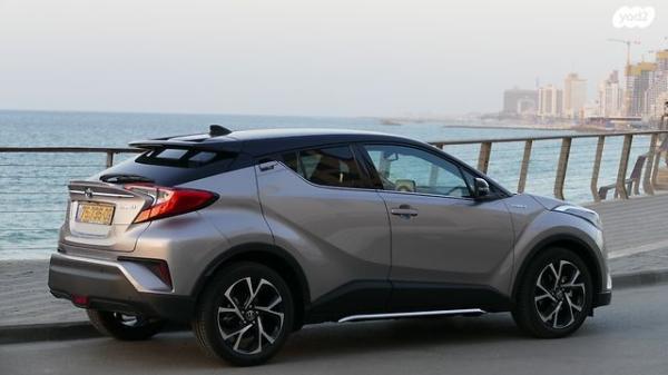 טויוטה C-HR Chic הייבריד אוט' 1.8 (98 כ"ס) בנזין 2019 למכירה במודיעין מכבים רעות