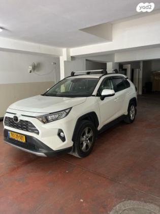 טויוטה RAV4 ארוך 4X4 Experience אוט' 2.0 (175 כ''ס) בנזין 2019 למכירה בירושלים