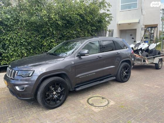 ג'יפ / Jeep גרנד צ'ירוקי 4X4 Laredo + SR אוט' 3.6 (282 כ''ס) בנזין 2018 למכירה בראשון לציון