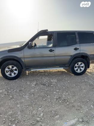 ניסאן טראנו ארוך 4X4 SR אוט' דיזל 2.7 (125 כ''ס) דיזל 2002 למכירה בערד