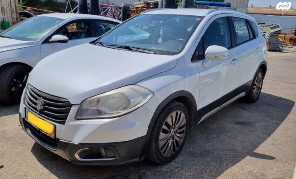 סוזוקי SX4 קרוסאובר GLX אוט' 1.6 (118 כ''ס) בנזין 2016 למכירה ברמת השרון