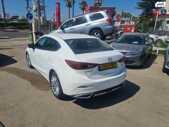 מאזדה j Sport סדאן אוט' 2.0 (165 כ"ס) בנזין 2018 למכירה בחיפה