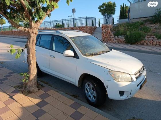 טויוטה RAV4 ארוך 4X4 GLI אוט' 2.0 (158 כ''ס) בנזין 2009 למכירה במעלה אדומים