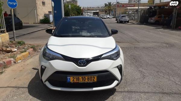 טויוטה C-HR Chic הייבריד אוט' 1.8 (98 כ"ס) בנזין 2020 למכירה בעכו