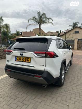 טויוטה RAV4 הייבריד E-xperience הייבריד 5 דל' אוט' 2.5 (178 כ''ס) בנזין 2021 למכירה בטבריה