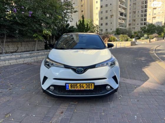 טויוטה C-HR Chic הייבריד אוט' 1.8 (98 כ"ס) בנזין 2019 למכירה בחולון