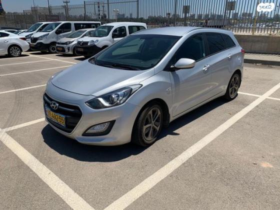 יונדאי i30 Inspire סטיישן אוט' 1.6 (135 כ"ס) בנזין 2017 למכירה באשדוד