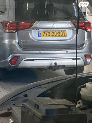 מיצובישי אאוטלנדר PHEV 4X4 Luxury הייבריד אוט' 5 מק' 2.4 (135 כ''ס) היברידי חשמל / בנזין 2019 למכירה בחיפה