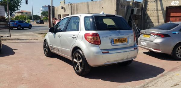 סוזוקי SX4 GLX-HB הצ'בק אוט' 1.6 (107 כ''ס) בנזין 2009 למכירה בחיפה