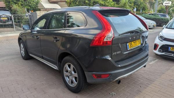 וולוו XC60 T5 Active סטיישן אוט' 2.0 (240 כ"ס) בנזין 2012 למכירה בראשון לציון