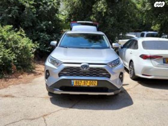 טויוטה RAV4 הייבריד E-xperience הייבריד 5 דל' אוט' 2.5 (178 כ''ס) בנזין 2022 למכירה בתל אביב יפו