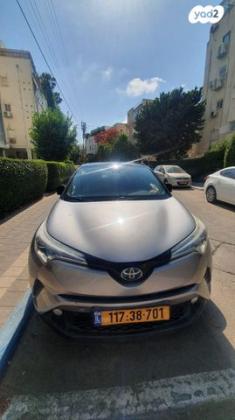 טויוטה C-HR Chic הייבריד אוט' 1.8 (98 כ"ס) בנזין 2018 למכירה בתל אביב יפו