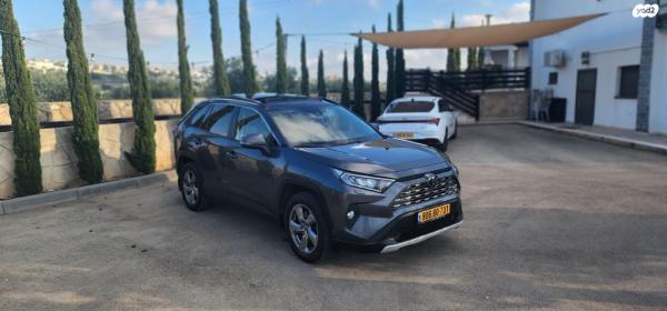 טויוטה RAV4 ארוך Extreme אוט' 2.0 (175 כ''ס) בנזין 2019 למכירה בירכא