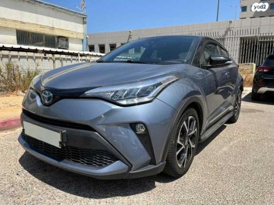 טויוטה C-HR Chic הייבריד אוט' 1.8 (98 כ"ס) בנזין 2021 למכירה ברעננה