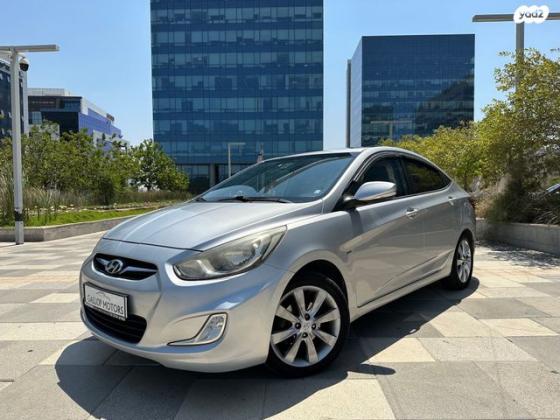 יונדאי i25 Premium אוט' 1.6 (124 כ"ס) בנזין 2011 למכירה בחולון