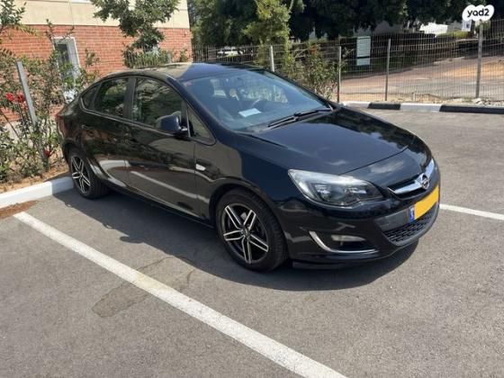 אופל אסטרה Berlina Enjoy סדאן אוט' 1.4 (140 כ"ס) בנזין 2013 למכירה בנשר