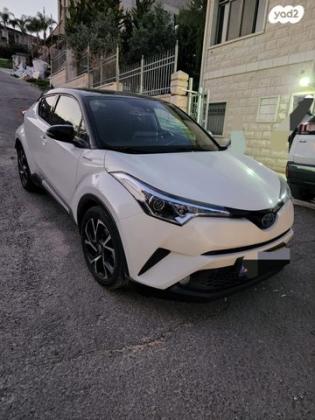 טויוטה C-HR Chic הייבריד אוט' 1.8 (98 כ"ס) בנזין 2019 למכירה באום אל פחם