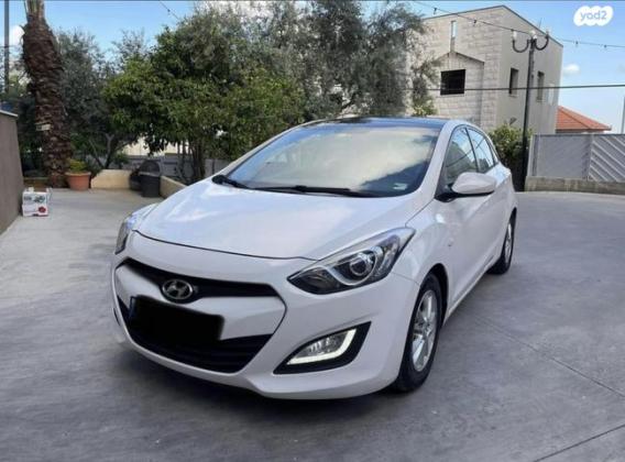 יונדאי i30 Premium אוט' 1.6 (135 כ''ס) בנזין 2012 למכירה במעלות תרשיחא