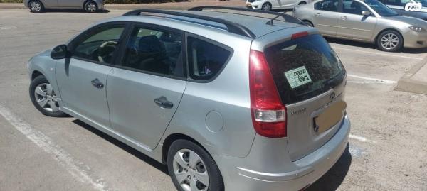 יונדאי i30CW Inspire סטיישן אוט' 1.6 (126 כ''ס) בנזין 2011 למכירה באפרת