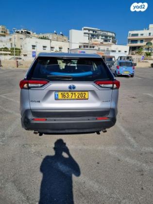 טויוטה RAV4 הייבריד E-volve הייבריד אוט' 2.5 (178 כ''ס) בנזין 2020 למכירה בנהריה