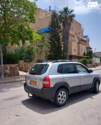 יונדאי טוסון 4X4 GLS אוט' דיזל 2.0 (112 כ''ס) דיזל 2005 למכירה בערד