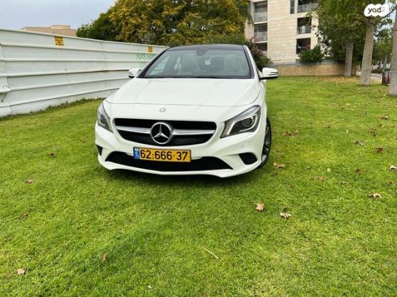 מרצדס CLA CLA180 Urban אוט' 1.6 (122 כ"ס) בנזין 2016 למכירה בנס ציונה