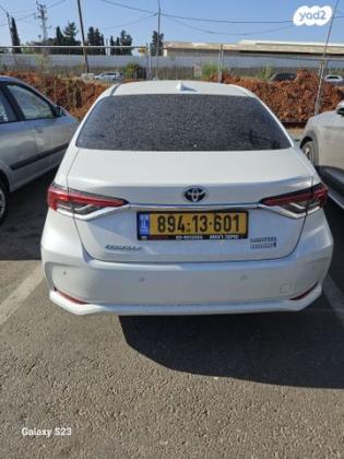 טויוטה קורולה הייבריד Limited סדאן אוט' 1.8 (98 כ''ס) בנזין 2019 למכירה ברחובות