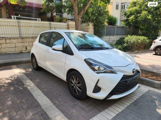 טויוטה יאריס Style אוט' 1.5 (112 כ"ס) בנזין 2020 למכירה במודיעין מכבים רעות