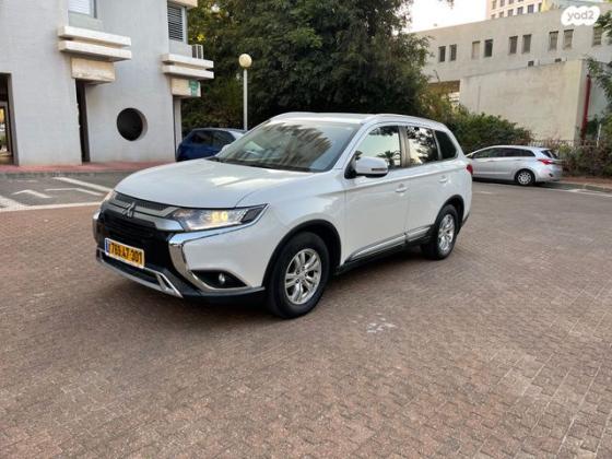 מיצובישי אאוטלנדר 4X4 Intense אוט' 7 מק' 2.0 (150 כ''ס) בנזין 2019 למכירה בגבעתיים