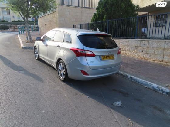 יונדאי i30 Inspire סטיישן אוט' 1.6 (135 כ"ס) בנזין 2014 למכירה באלעד