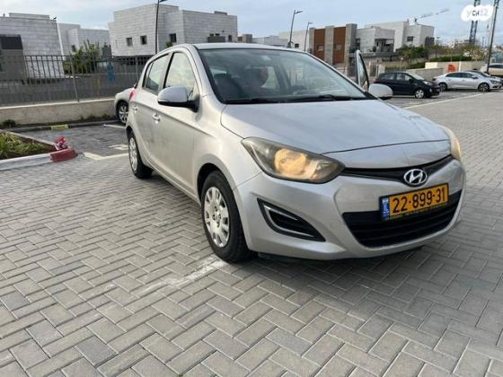 יונדאי i20 Insight אוט' 1.4 (100 כ"ס) בנזין 2014 למכירה בקרית גת