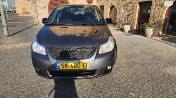 סוזוקי SX4 GLX סדאן אוט' 1.6 (119 כ"ס) בנזין 2012 למכירה בתל אביב יפו