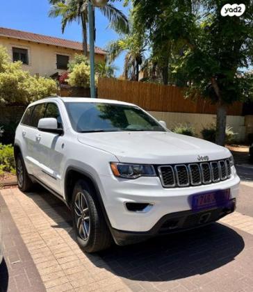 ג'יפ / Jeep גרנד צ'ירוקי 4X4 Laredo אוט' 5 מק' 3.6 (286 כ''ס) בנזין 2022 למכירה בכפר סבא