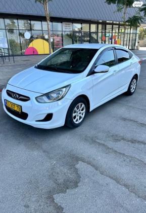 יונדאי i25 Inspire אוט' 1.4 (109 כ''ס) בנזין 2011 למכירה בחדרה