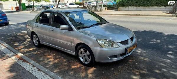 מיצובישי לנסר קלאסיק Premium אוט' 1.6 (98 כ''ס) בנזין 2004 למכירה בחיפה