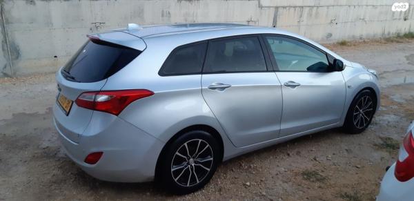 יונדאי i30 Inspire סטיישן אוט' 1.6 (135 כ"ס) בנזין 2014 למכירה בזרועה