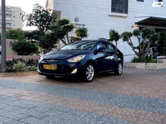 יונדאי i25 Premium אוט' 1.6 (124 כ"ס) בנזין 2011 למכירה בראשון לציון