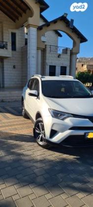 טויוטה RAV4 ארוך 4X4 GLI MC אוט' 2.0 (152 כ"ס) בנזין 2016 למכירה במג'ד אל כרום