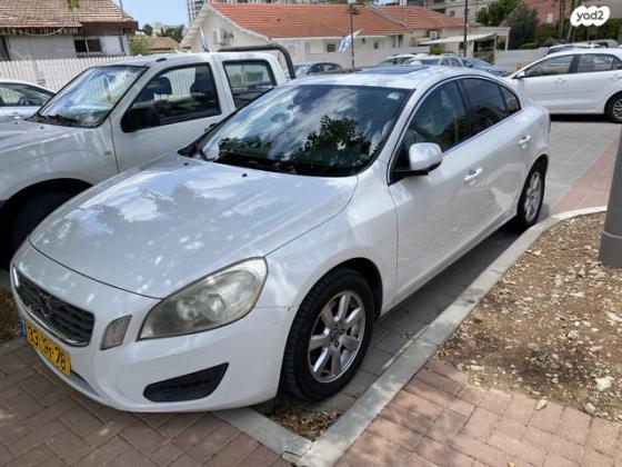 וולוו S60 Active אוט' 2.0 (203 כ''ס) בנזין 2011 למכירה בקרית גת