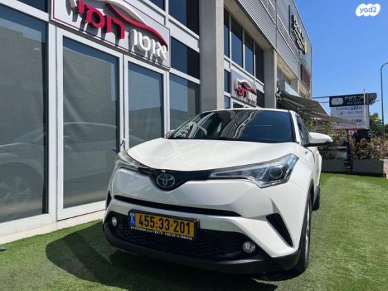 טויוטה C-HR Club הייבריד אוט' 1.8 (98 כ''ס) בנזין 2018 למכירה בראשון לציון