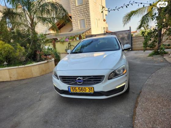 וולוו S60 T5 Kinetic אוט' 2.0 (245 כ''ס) בנזין 2014 למכירה בנהריה