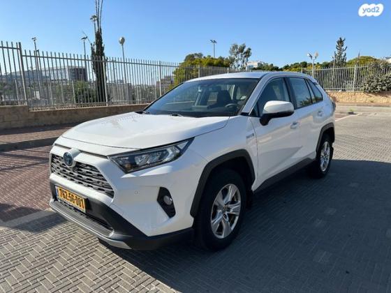 טויוטה RAV4 הייבריד E-xperience הייבריד 5 דל' אוט' 2.5 (178 כ''ס) בנזין 2019 למכירה בראשון לציון