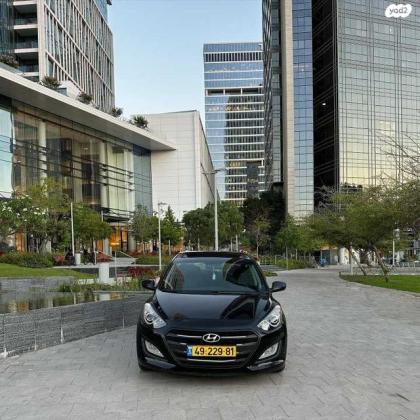 יונדאי i30 Premium אוט' 1.6 (135 כ''ס) בנזין 2017 למכירה בבני ברק