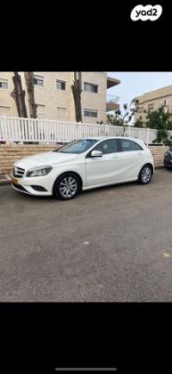 מרצדס A-Class A180 Style סדאן אוט' 1.6 (122 כ''ס) בנזין 2014 למכירה בנהריה