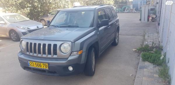 ג'יפ / Jeep פטריוט 4X4 Sport אוט' 2.4 (170 כ''ס) בנזין 2011 למכירה בבית יצחק שער חפר