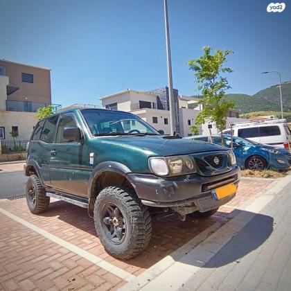 ניסאן טראנו קצר 4X4 SR ידני 2.4 (118 כ''ס) בנזין 2002 למכירה ביקנעם