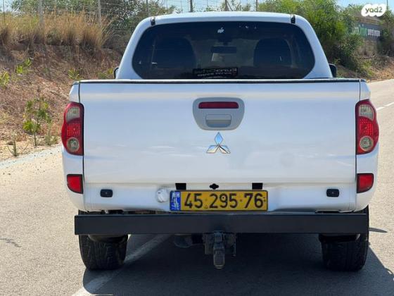 מיצובישי L200 האנטר 4X4 4X4 GLX דאבל קבינה אוט' דיזל 2.5 (136 כ''ס)[10-15] דיזל 2011 למכירה בהרצליה