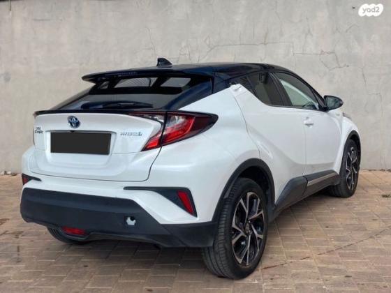 טויוטה C-HR Chic הייבריד אוט' 1.8 (98 כ"ס) בנזין 2021 למכירה בנתניה